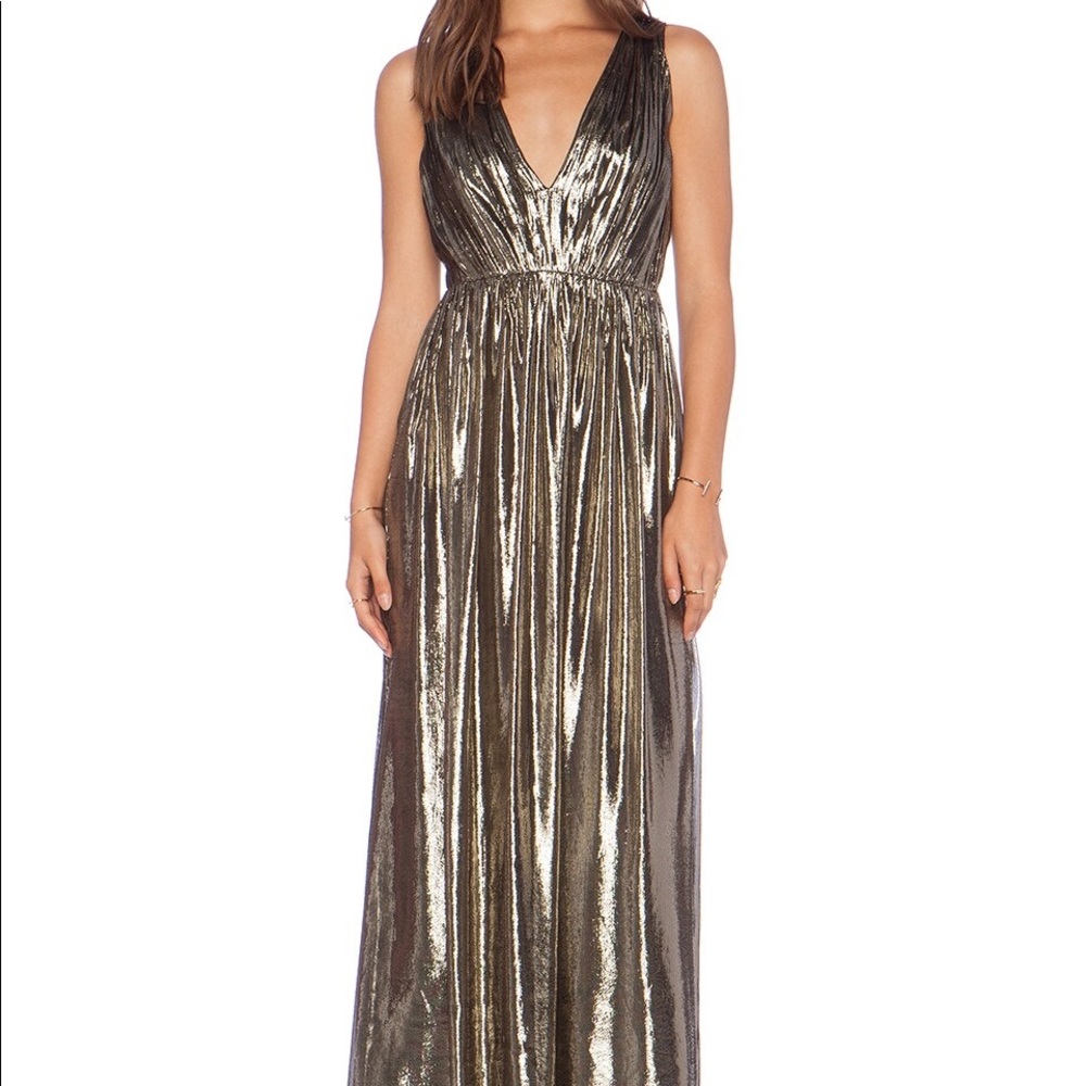 Alice + Olivia Issa gown